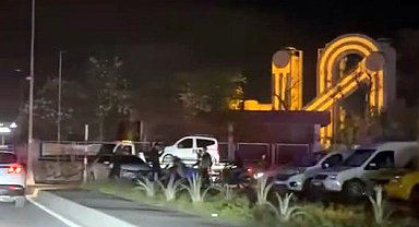 İstanbul - Küçükçekmece D-100 yan yolda yüksek sesle müzik yayını yapanlara denetim