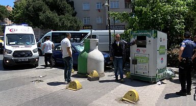 İstanbul - Maltepe'de giysi kumbarasında mahsur kalan çocuğu itfaiye kurtardı