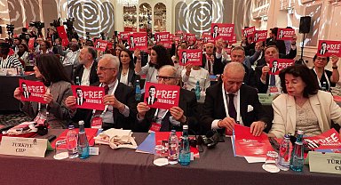 İstanbul- Özgür Özel Sosyalist Enternasyonal Konsey Toplantısı'nda konuştu