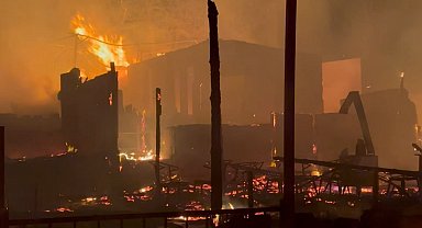 İstanbul - Şile'de 6 restoran alev alev yandı: 3 yaralı