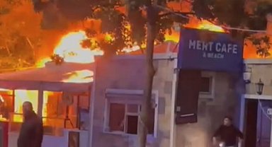 İstanbul - Silivri'de kafe alev alev yandı