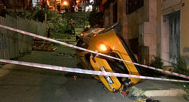 İstanbul- Şişli'de taksi, 10 metreden çıkmaz sokağa uçtu; o anlar kamerada