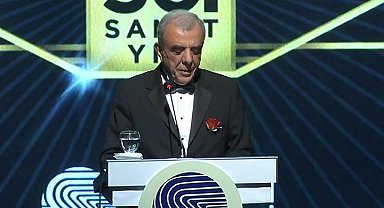 İstanbul - Yönetmen senarist Ali Özgentürk hayatını kaybetti