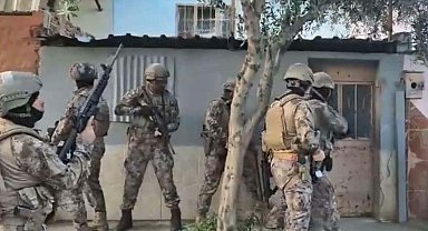 İzmir ve Manisa'da sosyal medyada terör propagandasına 4 gözaltı