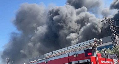 İzmir'de sandalye fabrikasında yangın