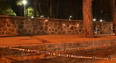 İzmir'de silahlı ve beyzbol sopalı kavga: 1 ölü, 1 yaralı