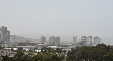 İzmir'de toz taşınımı