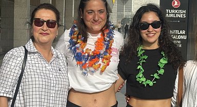 Ka'iwi Kanalı'nı geçen açık su yüzücüsü Aysu Türkoğlu Bodrum'a döndü