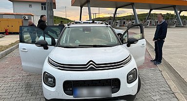 Kaçak göçmenleri İzmir'e götürmek isteyen yabancı uyruklu organizatör, Bursa'da yakalandı