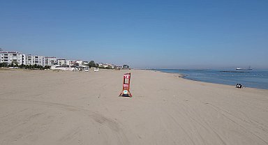 Karasu'da cankurtaran kulesini çaldılar