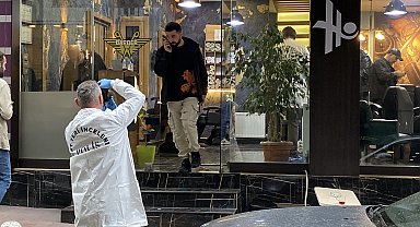 Kardeşini tıraş olurken ensesinden vurdu