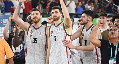 Karşıyaka'nın potada rakibi Anadolu Efes