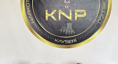 Kayseri'de, kıyafete emdirilmiş 1.4 kilo metamfetamin ele geçirildi; 3 tutuklama
