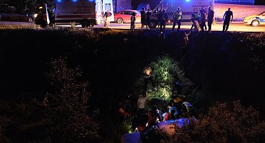 Kayseri'de otomobil, dere yatağına düştü; 5 yaralı