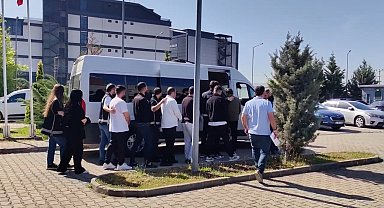 Kocaeli merkezli 4 ilde kaçak tütün ve sigara operasyonu; 14 tutuklama