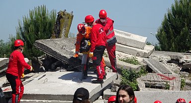 Kocaeli'de deprem tatbikatı; 2 bin 500 personel katıldı, 13 il destek verdi
