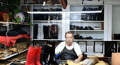 Körüklü çizme ustası, yetiştirecek çırak bulamıyor