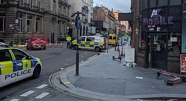 Liverpool'da araçla kalabalığın arasına giren İngiliz gözaltına alındı