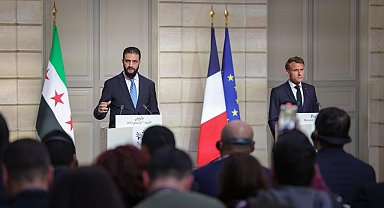 Macron: AB, Suriye'ye yönelik 'yaptırımları kademeli olarak kaldırmaya' devam edecek