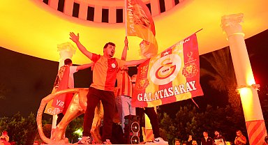 Mersin'de kupa sevinci