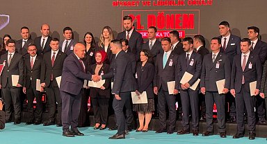 MHP Siyaset ve Liderlik Okulu, yeni mezunlarını verdi