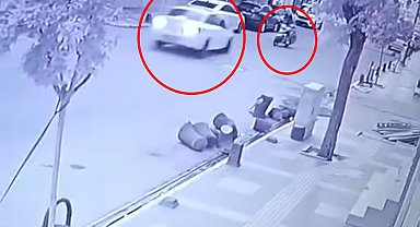 Motosiklet sürücüsünün ağır yaralandığı kaza kamerada