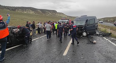 Nevşehir'de 3 aracın karıştığı kazada 7 kişi yaralandı