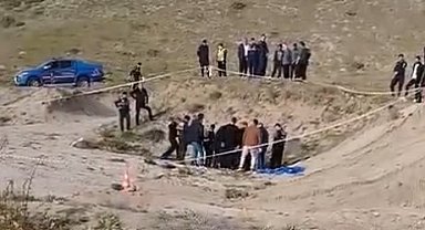 Nevşehir'de battaniyeye sarılıp toprağa gömülmüş erkek cesedi bulundu