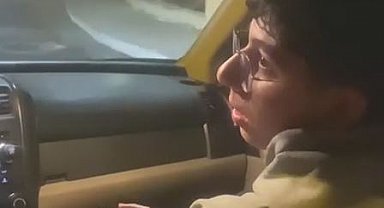 Öğrencilerin otostop çekip aracına binerek 'Dayı' dedikleri sürücü rektör çıktı