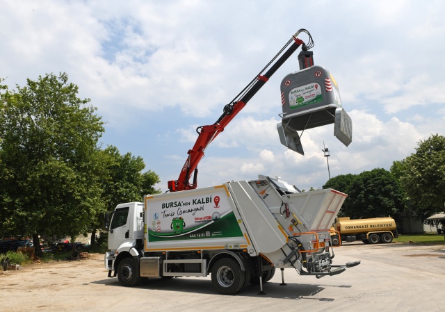 Osmangazi Belediyesi Yerüstü Çöp Konteyner Sistemine Geçiyor