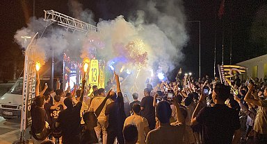 Osmaniye'de Fenerbahçe Beko'nun EuroLeague şampiyonluğu kutlandı