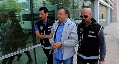 Otomobilde 17 ruhsatsız tabancayla yakalandı