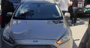 Otomobilin çarptığı yaya ağır yaralandı; kaza kamerada