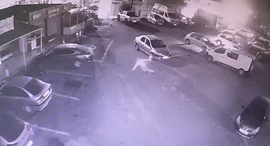 Otoparkta yere düştü, üzerinden otomobil geçip öldü; kaza kamerada