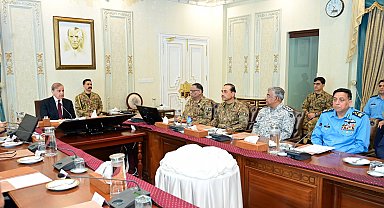 Pakistan, ordusuna karşılık yetkisi verdi