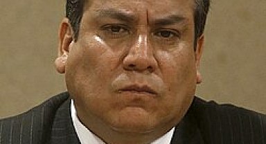 Peru Başbakanı Adrianzen, görevinden istifa etti