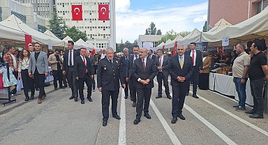 Polis eşlerinden, şehit ve gazi çocukları yararına kermes