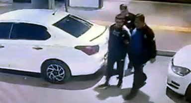 Polisi görünce kaçan firari hükümlünün yakalandığı anlar kamerada