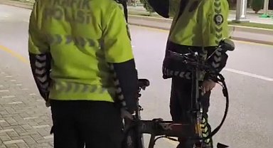 Polisten alkollü bisiklet sürücüsüne: Alkollü şekilde eşek bile kullanamazsın, sadece yürüyebilirsin