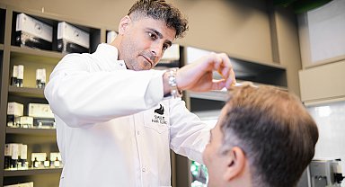 Saç ekiminden etkili sonuç almak için 'masaj yaptırın' önerisi