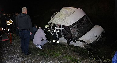 Samsun'da minibüs şarampole devrildi; 1 ölü, 4 yaralı