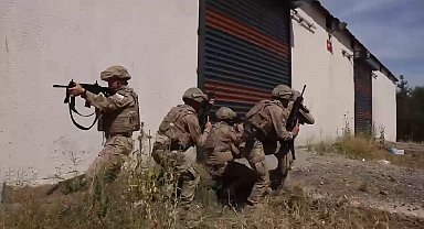 Şanlıurfa'da 34 milyon TL'lik kaçak imitasyon gözlük ele geçirildi