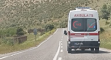 Takla atan otomobildeki Mustafa öldü, anne ve babası yaralandı