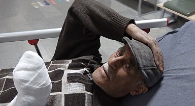 Tarlasına kurmak istediği köstebek tabancası patlayınca elinden yaralandı