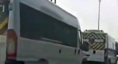 Tehlikeli araç kullanan iki okul servisi şoförünün sürücü belgeleri iptal edildi