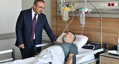 Tekirdağ'da 'dur' ihtarına uymayan sürücünün cipiyle çarptığı polisin tedavisi sürüyor