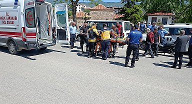 Tokat'ta motosikletin çarptığı yaya ağır yaralandı