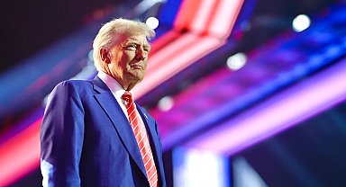 Trump, Suriye'ye yönelik yaptırımları kaldıracaklarını açıkladı