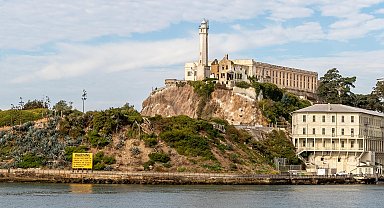 Trump'tan, Alcatraz hapishanesinin yeniden açılması talimatı