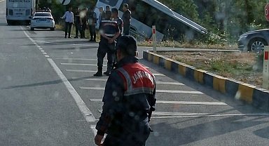 Tur otobüsü şarampole düştü: 16 yaralı